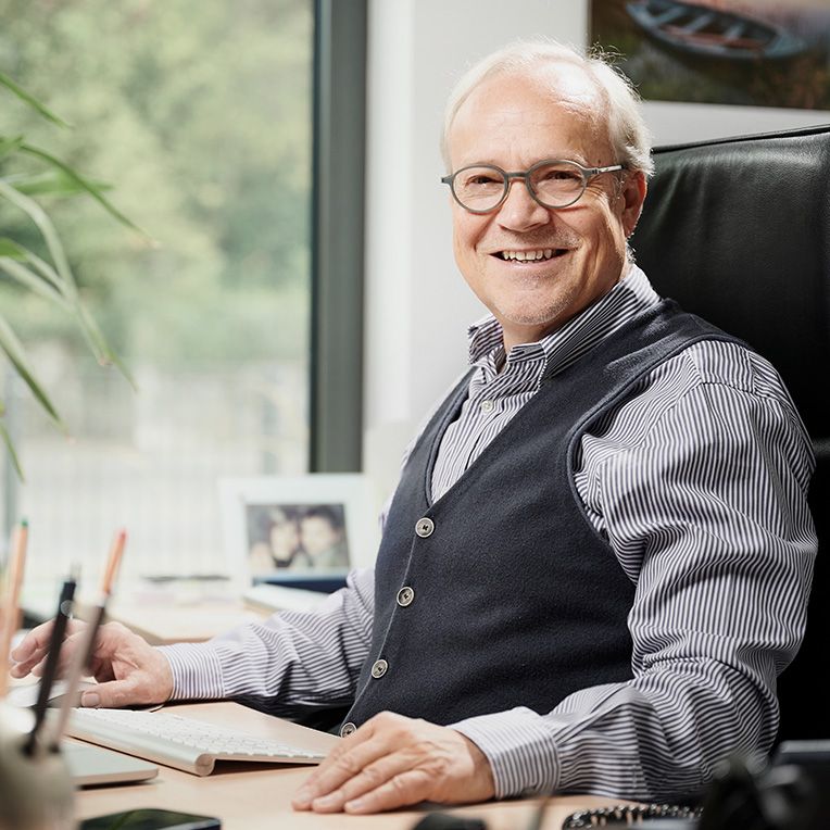 Hans-Jürgen  Hemrich