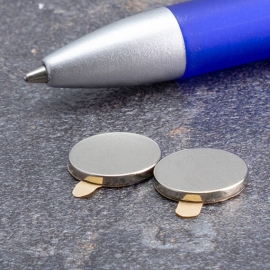 Scheibenmagnete aus Neodym, selbstklebend, 12 mm x 1,5 mm, N35 