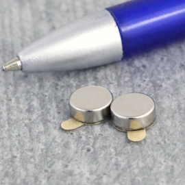 Scheibenmagnete aus Neodym, selbstklebend, 8 mm x 3 mm, N35 