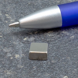 Quadermagnete aus Neodym, vernickelt 8 x 8 mm | 4 mm