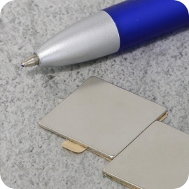 Quadermagnete aus Neodym, selbstklebend, vernickelt 20 x 20 mm | 1 mm