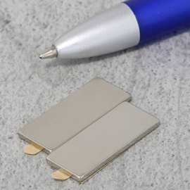 Quadermagnete aus Neodym, selbstklebend, vernickelt 25 x 10 mm | 1.5 mm