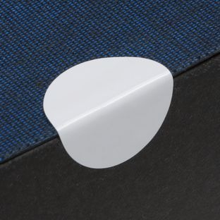 Klebepunkte, weiß, einseitig stark haftend, mehrbahnig auf Rolle 