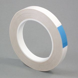 Doppelseitiges PET-Klebeband, eine Seite schwach haftend, TSAM05 12 mm