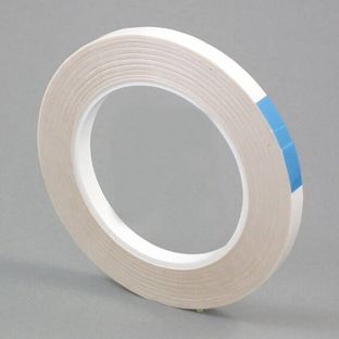 Doppelseitiges PET-Klebeband, eine Seite schwach haftend, TSAM05 9 mm