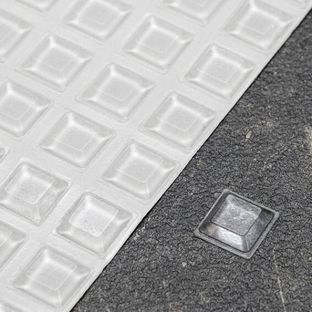 Elastikpuffer, 12,7 x 12,7 mm, Trapez, selbstklebend (242 Stück) 