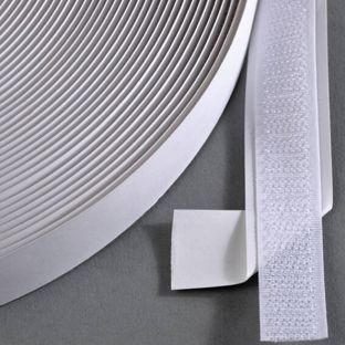 Hakenband selbstklebend auf Rolle mit 25 m 20 mm | weiß 