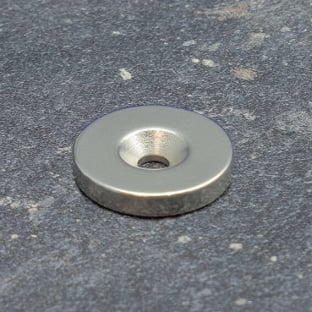 Scheibenmagnete aus Neodym mit Bohrung und Senkung 23 mm