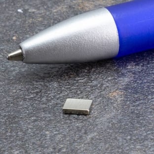 Quadermagnete aus Neodym, vernickelt 5 x 4 mm | 1 mm