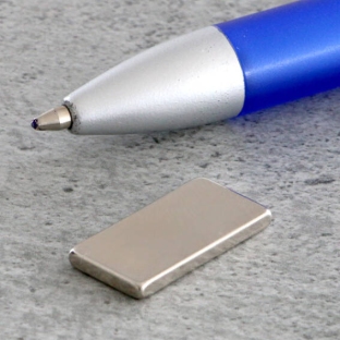 Quadermagnete aus Neodym, vernickelt 20 x 10 mm | 2 mm