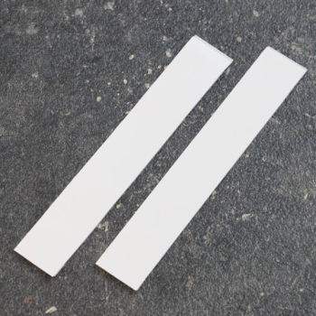 Abschnitte aus doppelseitigem Reinacrylat-Klebeband, 15 x 80 mm, ca. 1 mm dick 