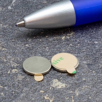 Scheibenmagnete aus Neodym, selbstklebend, Klebefläche am Südpol, 10 mm x 1  mm, N35 