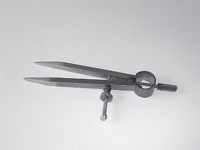 Federspitzzirkel mit Feststellschraube 