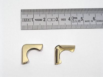 Buchecken Metall PF 16 - 16 x 16 mm  | vermessingt 