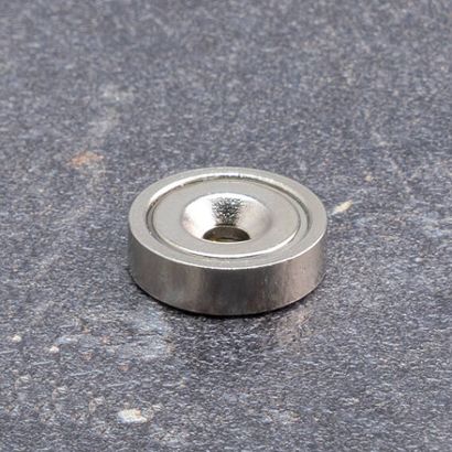 Topfmagnet mit Bohrung und Senkung, Neodym 16 mm | vernickelt  | 6.9 kg