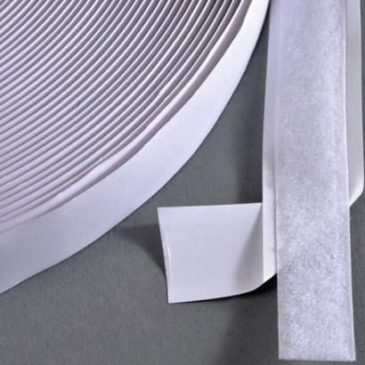 Flauschband selbstklebend auf Rolle mit 25 m 16 mm | weiß